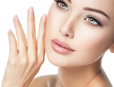 Gesichtsbehandlungen mit Fillern, Botox, Hyaluron, Laser und Fadenlifting bei Dr. med. B. Fouquet